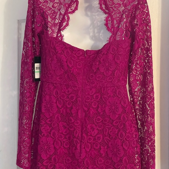 Brand New Guess Long Sleeve lace dress size 8 - Picture 4 of 5